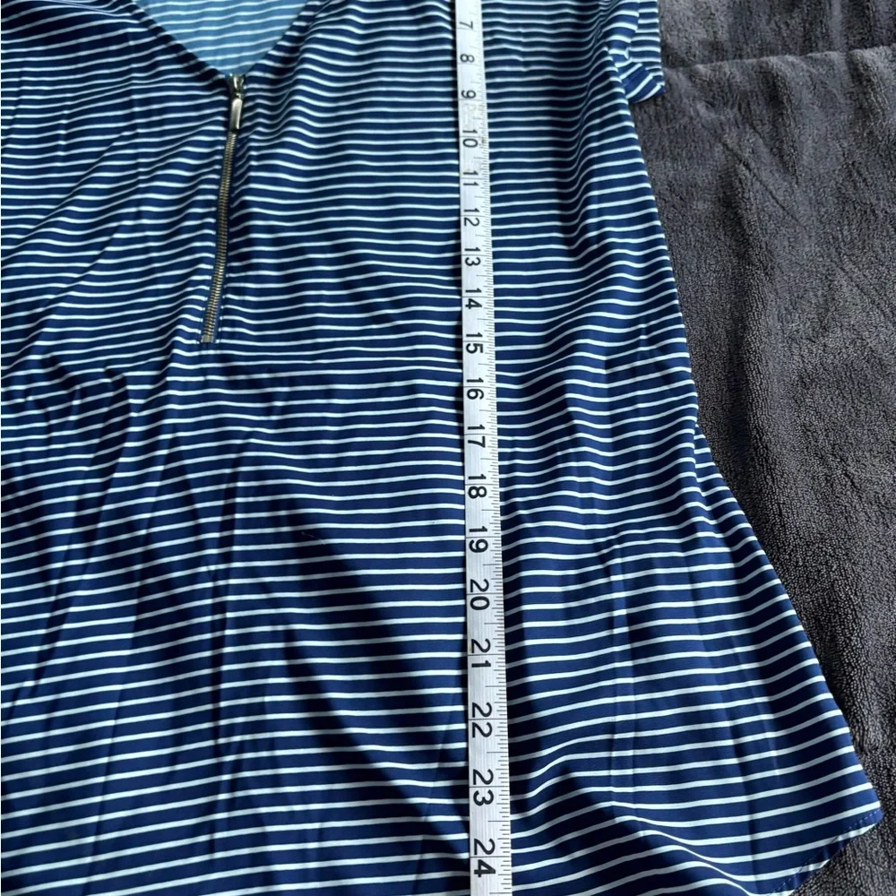 Express Navy & white‎ Striped Women's M cap sleeved top. - Picture 5 of 7